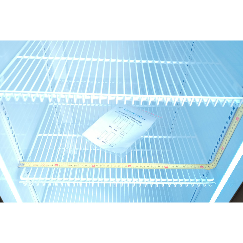 Шафа холодильна для напоїв GoodFood BC480NBW2LED чорна-біла 